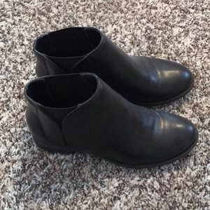 Unisa dark brown ankle boot